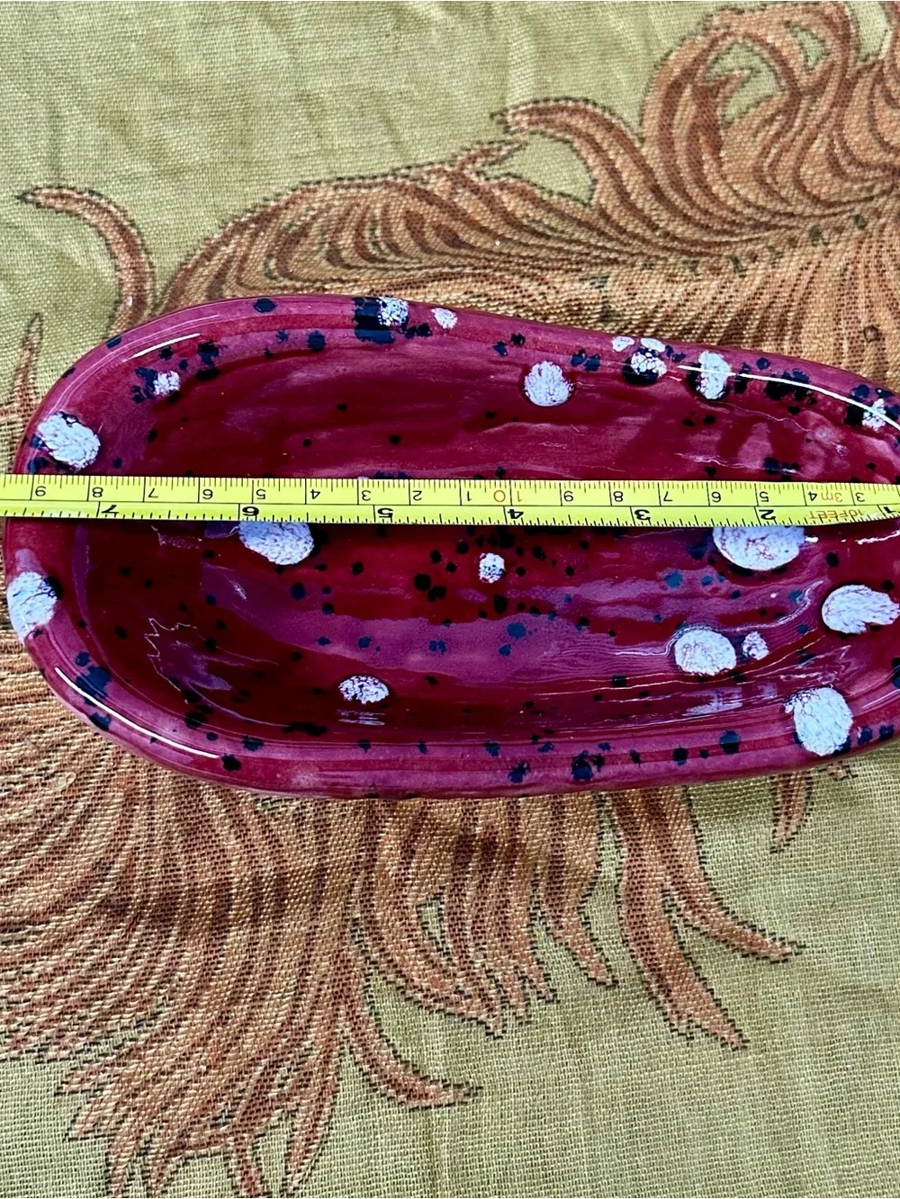 Vintage 1985 Arnel’s Daisy Clawfoot Bathtub Soap dish Deep Red Textured Decor